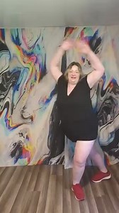 Side step aerobic workout #homeworkoutideas #PlusFitness #tabata #curvyfitplus #aerobicexercise | Jessica Broschart