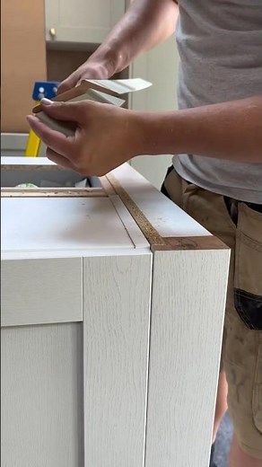 Traditional cornice fit from @tndevelopmentsltd #carpentry #kitchen #diy #howdens #cornice #howto