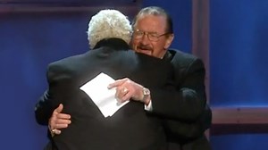 WWE rend hommage au Hall of Famer WWE Terry Funk. | WWE France