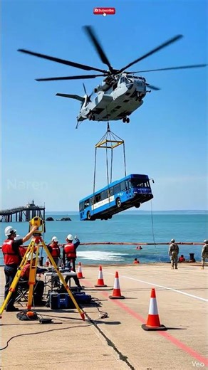 Perfect execution: #precisionlift #logistics #engineeringmarvel #technical #trending #shorts