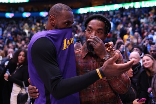 He won two NBA championships with LeBron James, then joined college to pursue Golf dream