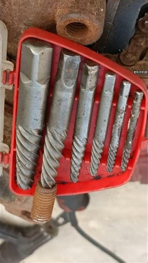 Screw extractors bolt extractors or easy-outs removing broken, damaged, or seized screws and bolts