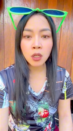 เมื่อมีวัตถุเเปลกปลอมบินใกล้ๆบ้านฉัน 😂🇬🇧 🔅I’m worried that one of their drones might fly over. ฉันกังวลว่าโดรนของพวกเขาจะบินผ่านมา 🔅my cousin called back laughing and said, “It’s just a kite. ลูกพี่ลูกน้องฉันโทรกลับมาพร้อมเสียงหัวเราะ แล้วบอกว่า “มันคือว่าว“ 🔅I saw some kind of object flashing white, red, and green lights. ฉันเห็นวัตถุอะไรบางอย่าง กระพริบไฟสีขาว แดง และเขียว #ตลก #ว่าว | Crispy Froid คริสปี้ฟรอยด์