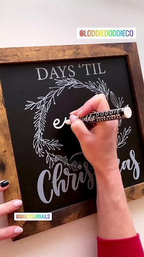 😮😮 #christmascountdown #chalkmarkers #loddiedoddie