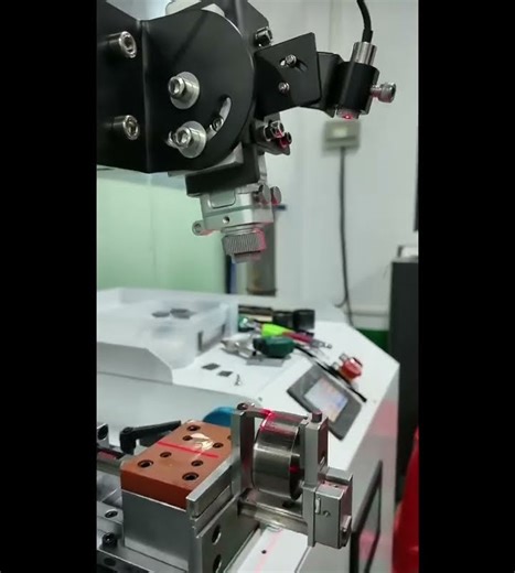 Auto laser welding machine for die making #co2 #welding