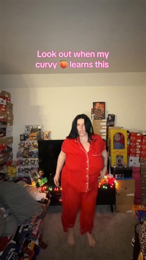 Curve Your Enthusiasm on Instagram: "When in doubt just dance ladies #curveyourenthusiasm #southphillyinfluencer #heyladies #yousalreadyknow #letemswing"