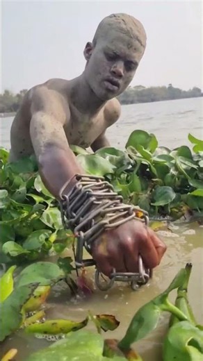 Unbelievable Hook Fish Trap Making For Hunting fish