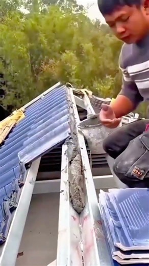 Expert Installation of Ridge Tiles with Cement for a Durable Roof