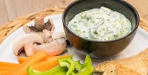 Cucumber and Yoghurt Dip | Healthy Snack Recipes