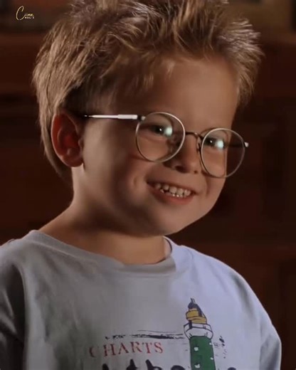 Cinematic Film Director on Instagram: "🎥 Jerry Maguire (1996) — A Heartwarming Off-Screen Bond The genuine chemistry between Tom Cruise and young Jonathan Lipnicki (Ray) wasn’t just movie magic—it was built on a real friendship. Cruise spent significant time off-camera playing and bonding with Lipnicki, ensuring their connection felt completely organic. This effort turned their relationship into one of the film’s most beloved emotional pillars. Incredibly, one of the movie’s most famous lines—“