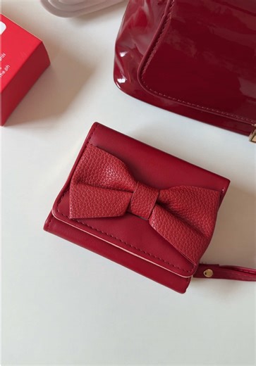 The prettiest wallet ever ❤️ྀི #wallet #bowwallet #redwallet #womenwallet #bowknot