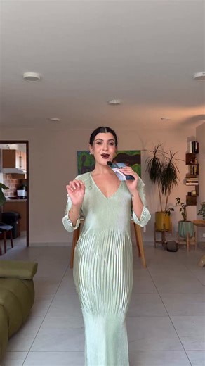 5.3K views · 57 reactions | ¿Que opinas del look?  Acompáñame al desfile de @ninstudio_ ‍ | Melissa Renée | Facebook