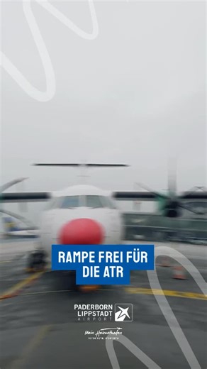 🛬 Einmal ATR to go, bitte ! So sieht das aus, wenn die ATR von @flydat.de bei uns wie am Schnürchen abgefertigt wird. 🧳🛠️✈️ Die Maschine bringt seit neustem nicht nur frische Farben an unseren Heimathafen, sondern auch frischen Wind auf unser Vorfeld. 🌍 Also, während du noch schaust, was eine ATR eigentlich ist, hat Jan sie schon wieder flott gemacht. 💨💪 🚀 Willkommen am Heimathafen! Da, wo jeder Hangriff sitzt und Teamwork den Unterschied macht. Alles wie immer mit ganz viel Herz & Hingab