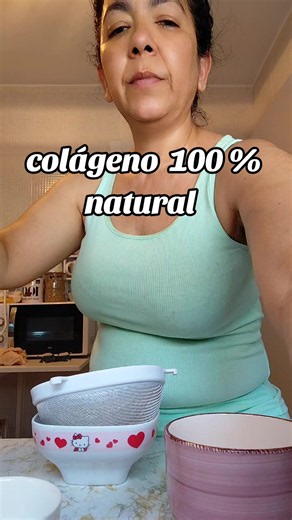 mis chicas después de los 40 ya estamos dejando de producir colágeno, aqui te enseño como debes tomarlo en casa fácil rápido y natural para reafirmar y quitar todos esos dolores en las articulaciones #colagenonatural #skinkernatural #serumnatural #pielsaludable #mascarillanatural🌸 🌺🪷🌸