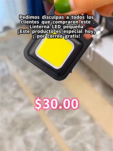 ¡Esta linterna LED mini es un imprescindible!#linterna #LED #Pequeña #fyp #tiktokshop