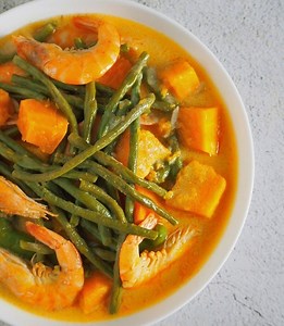 1M views · 13 reactions | Ginataang Kalabasa with sitaw, and shrimp is the ultimate vegetable side dish! It’s creamy, spicy, and delicious with steamed rice. Get the full recipe: https://www.kawalingpinoy.com/ginataang-kalabasa-sitaw-at-hipon/ | Kawaling Pinoy Recipe Blog | Facebook
