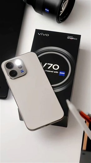 Vivo V70 Unboxing 🔥 Cream Color First Look | ZEISS Camera | Best Premium Phone 2026