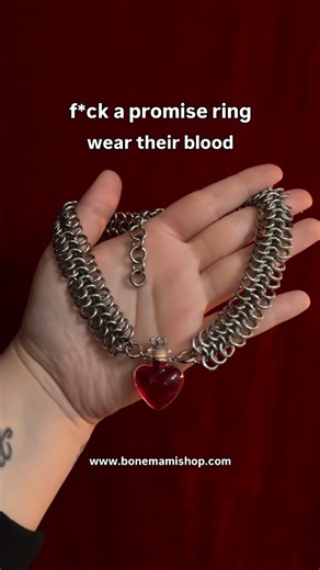𝕭𝖔𝖓𝖊 𝕸𝖆𝖒𝖎 on Instagram: "Vampira heart vial necklace ❤️ Made with 100% stainless steel hand woven chainmaille - with the option to come pre filled or left empty for you to fill with whatever you desire. #goth #jewelry #chainmaille"