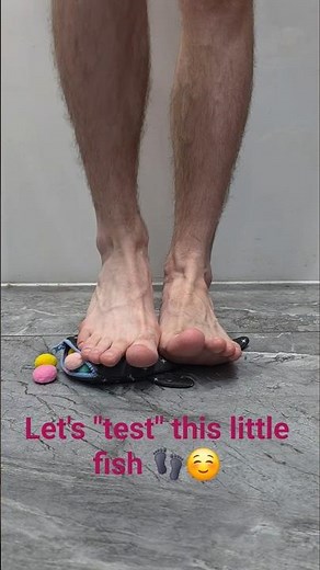 ASMR crushing squishy fish 🐟 with my bare feet 👣☺️ #asmr #relax #foot #feet #crushing