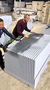 Multi-saw blade combined granite block cutting machine. #stonesaw #stonemachine #granitecuttingblade #stonecuttingtools #stonecutting #marblecuttingmachine #marblecutting | Ruisheng stone machinery