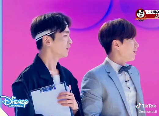 NCT Mickey Mouse Clubhouse Performance with Jaemin and Jeno