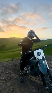 It’s official we’ve just finished building our very own @msft_productions FREERIDE MOTO DREAMLINE 🫱🏼‍🫲🏽 Biig love to @ifanyonecanlucan aka head of @coastalcontracting_ for operating the digger alongside @timm_the_radical & @outdoors_with_daws for supporting our build with his 315 15 ton CAT. It’s doing a blooody good job that’s for sure. 3 hit jump line 👉🏼 120ft - 190ft - 140ft - 100ft We have got a big project/partnership in the mix & the crew spent all day Friday & today pushing dirt aro