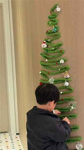 Cozy DIY Wool Christmas Tree Easy No-Glu Craft Kit for Holiday Decor!