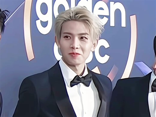 远近闻名的拉面男 帅脸萌的代表