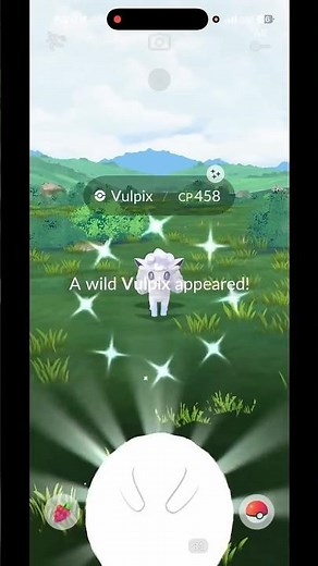 Catching shiny Alolan Vulpix in Pokémon GO!