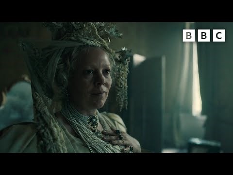 First glimpse of Olivia Colman as Miss Havisham 👀😱 Great Expectations - BBC