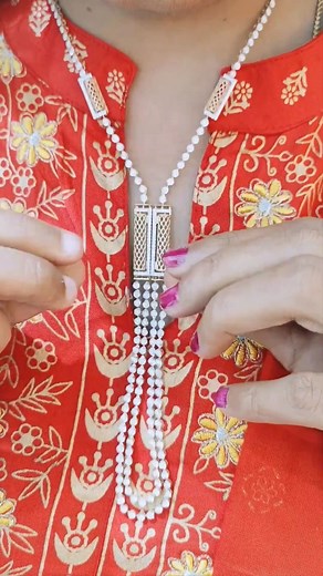 213K views · 1.8K reactions | Wow! This is new! Diamond + magnet!! #diamond #diamondnecklace #diamondjewellery #mayaloka | Maya Loka | Facebook
