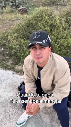 Video de kikevlogs (@kikevlogs01) relacionado con “when my dad is my teacher”