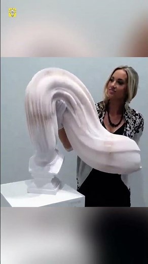 You Won’t Believe This Sculpture Is Made Only From Paper! 📄😲