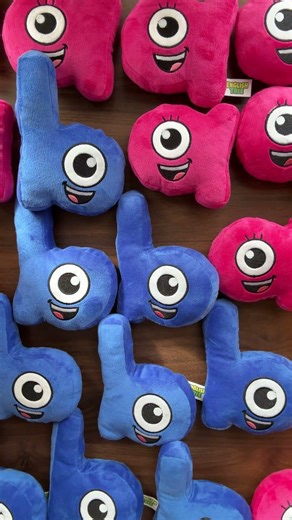 Build Me Plushies! 🚧👷‍♂️🏗️🧱