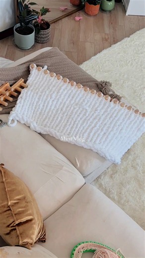 Chunky Blanket DIY: How to Make a Chunky Blanket on a Loom