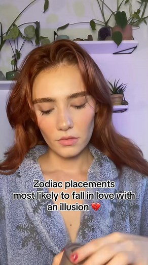 Projection 101 translucent loose light catcher in shade honey star ) #astrology #zodiacsigns #billieeilish #Chihiro #pices #piscesvenus #libra #lauramercier | Shirley Poniewaz Szymborski