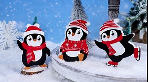COCHIE Penguin Christmas Decorations Indoor, Cute Penguins Winter Tiered Tray Decor Set of 3, Wooden Penguin Blocks Xmas Table Decoration for Party Home Office Shelf Door (Red)