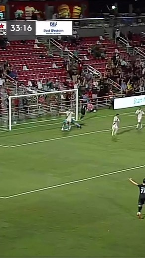 A showcase of strength from Juan Agudelo 💪🏼 A perfect give and go put away by Diogo Pacheco 🔄 Which goal are you voting for in our Goal Of The Year tournament? 🏆 REACT WITH 👍🏼 TO VOTE JUAN REACT WITH ❤️ TO VOTE DIOGO | San Antonio FC