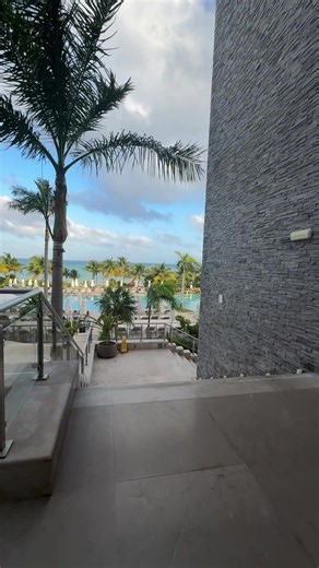 Exploring Cancun: Airport Vlog and Travel Tips