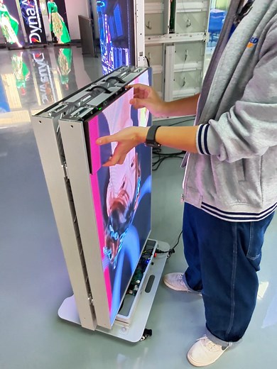 Modular LED folding screen, easy to operate by one person effortlessly#ledscreen #leddisplay #ledwall #ledmodule #eagerled #rentalleddisplay #postled