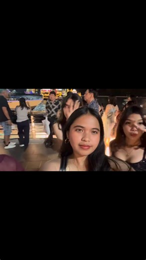 Joyce Sorreda Collantes on Instagram: "Charm at 18🌹🌹🌹🥂🥂🥂 With Filipina Cruise singer🥂🎉🎈 Chao Phraya Princess III Cruise Bangkok, Thailand🇹🇭🇹🇭🇹🇭"