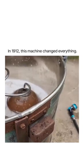 playfact | 🧺 Laundry didn’t always mean pushing a button. In 1912, this machine changed everything. Early washing machines were built from copper,... | Instagram
