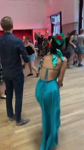 Traditional Scottish Dance- The Flying Scotsman