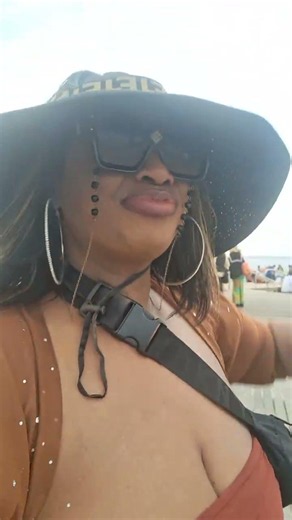 #plussize #bbw #outside #beach