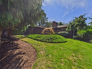 2 Valley View Dr, Johnston, RI 02919 - MLS 1394201 - Coldwell Banker