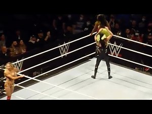 Naomi wwe live stinkface Sonya deville part 2