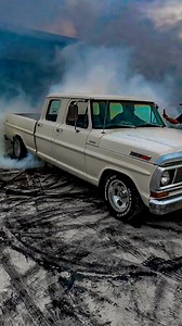 21K views · 1.3K reactions | Josh’s CrewCab Doing a Burnout‼️ at “Party in the Pasture” #burnout #crewcab #ford #f100 #pickup #truck #trucks | Ford f100 World | Facebook