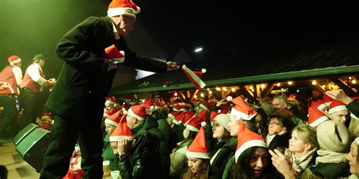 Im Video: Der Weihnachtsmarkt in Massen ist eröffnet: Wir waren vor Ort