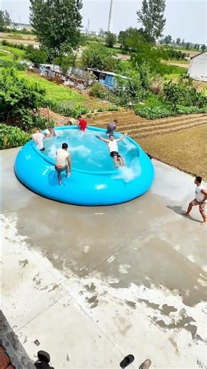 Portable Inflatable Pool: Backyard Fun Made Easy!