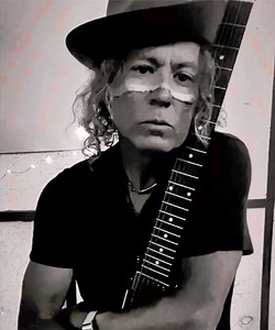 Chris Holly Concert & Tour History | Concert Archives